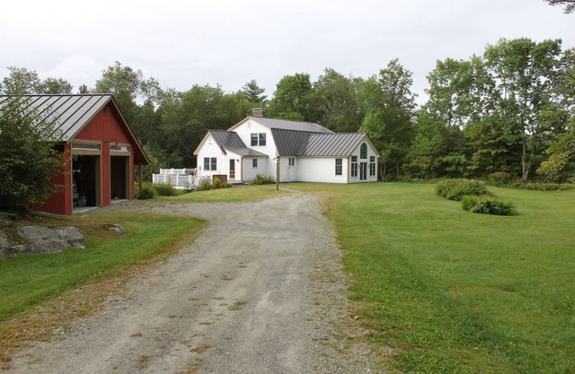 Vermont getaway house within 10 minutes of three ski resorts