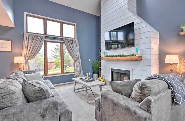 Vernon Township Home w/Deck on Golf Course