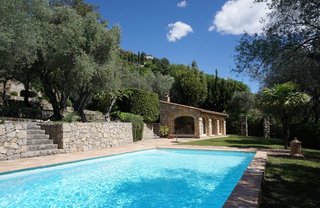Very beautiful Provencal Villa of charm in Cabris 8 people