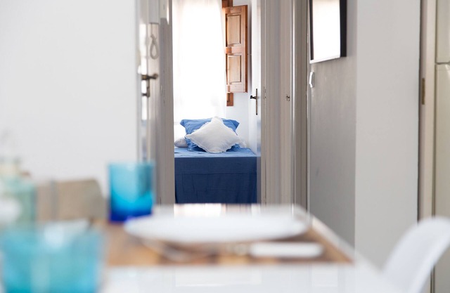 Very bright apartment 1 min walk from the beach of Tossa recently refurbished