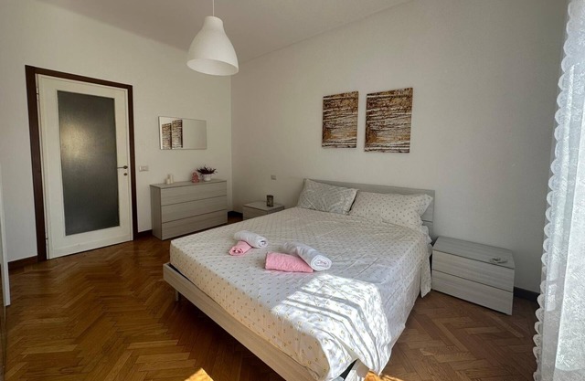 Very central three-room apartment within walking distance of the Duomo