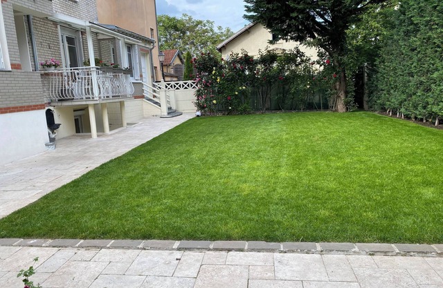 Very Nice House With Garden to Rent in Paris Area