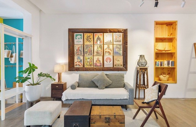 Vesta Gallery Villa above bookstore