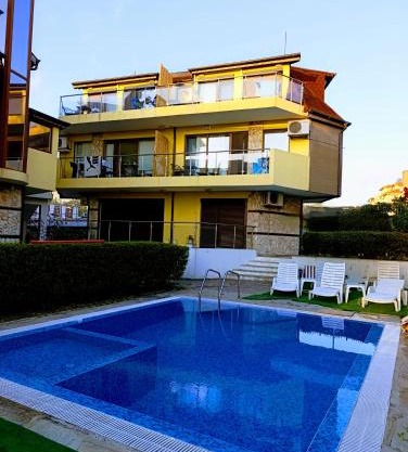 Via Sunride - Twin Maisonette Apartments by the sea