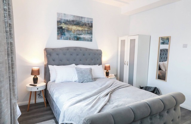 Victoria Road Apartment in Stoke