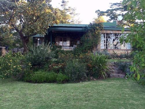 Victorian style cottage in Nyanga - 2096
