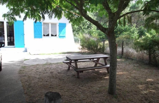 Vieux Boucau: House with garden