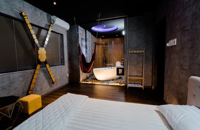 Viking Hotel - Superior - Chu Van An