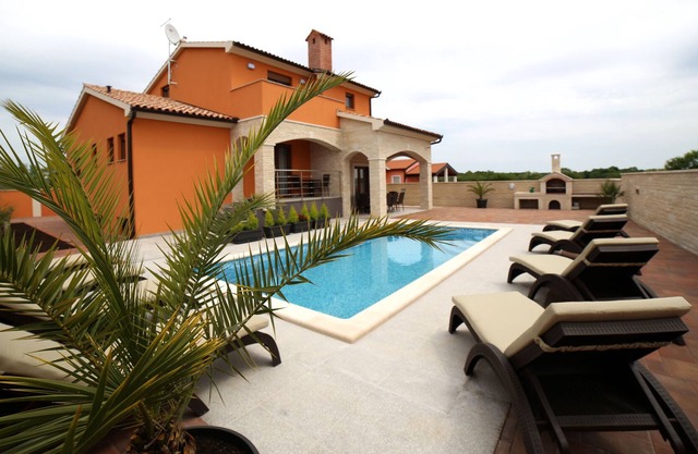 VILA DRAGICA CROATIA **** with a private pool