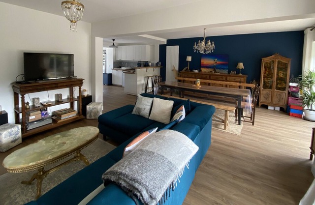 Villa Mirabelle with garden near the beach