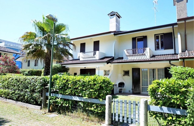 Villa in Caorle near Spiaggia Tartaruga