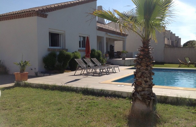 Villa 150 m2 garden swimming pool 10 minutes from the beaches