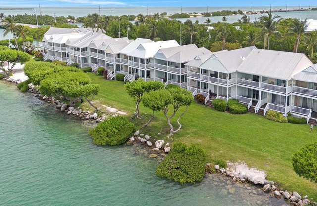 Villa 5027 on Duck Key Boat Slip Available - 2BD 2.5BA