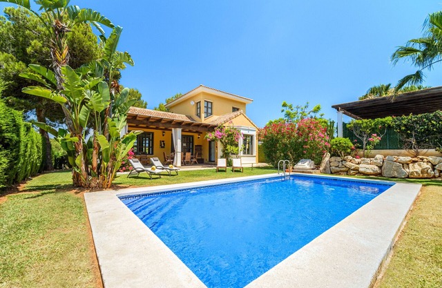 Villa Abaesko, with Garden and Private Pool