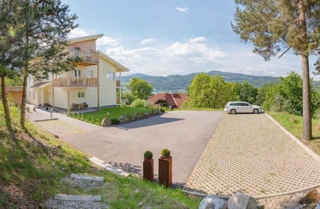 Villa Albatros holiday flat in Oberdellach