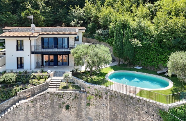 Villa AMA with Private Pool