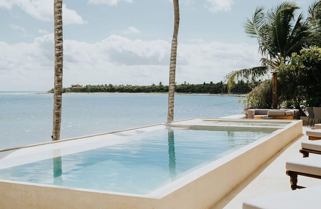 Villa Amaite: 8-Bedroom Beachfront Escape w/Pool & Chef in Soliman Bay Tulum