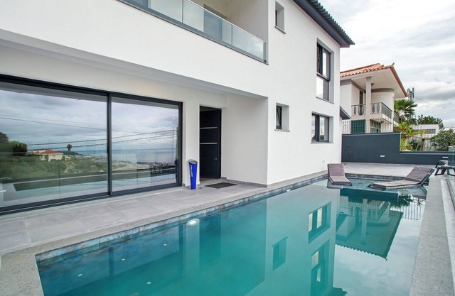 Villa 'Angela' with Sea View, Private Pool and Wi-Fi