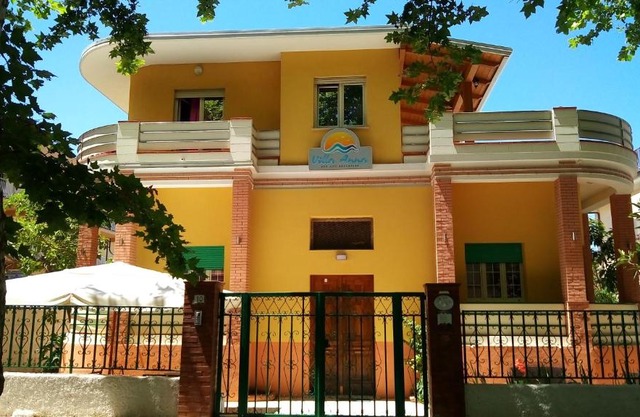 Villa Anna B&B
