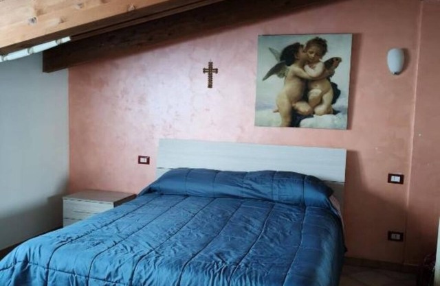 Villa Annamaria :Family Room with Bathroom