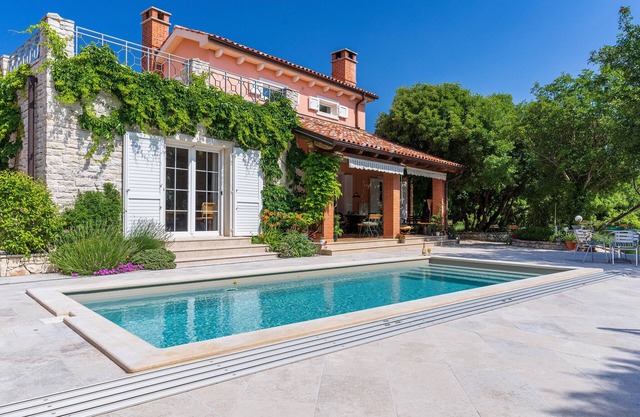 Villa Arte for 6 people near Labin - Rabac for 6 people with sea view & private pool
