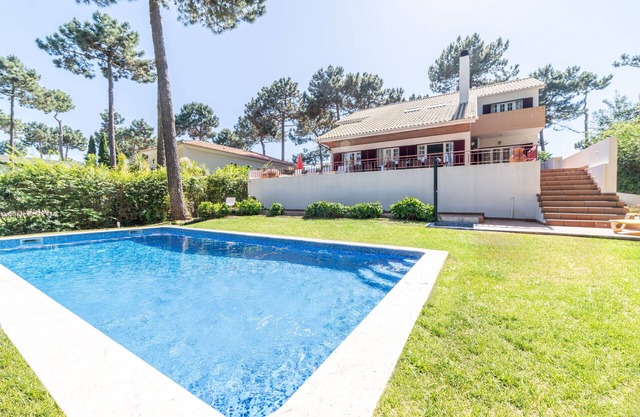 Villa Aster- Spacious Villa for 14 Persons with Garden and Private Swimming Pool