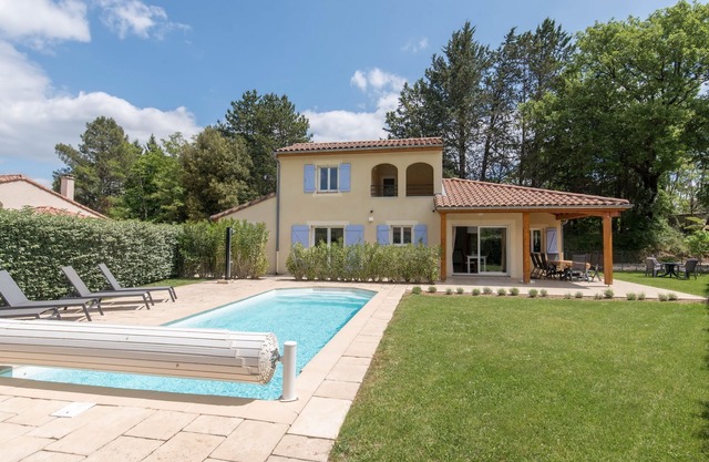 Villa Avallon for 8 people with private pool