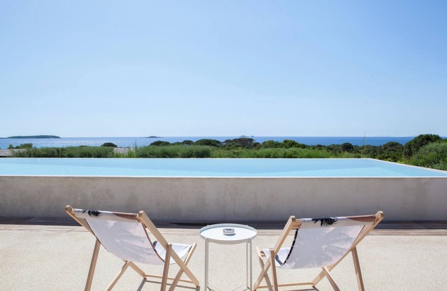 Villa Azai tu Suites