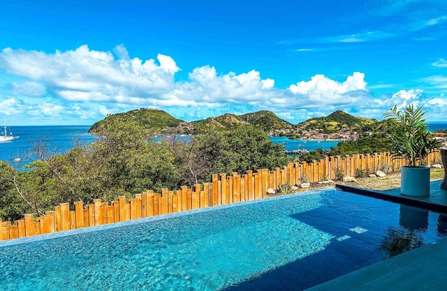 VILLA BAIA À TERRE DE HAUT