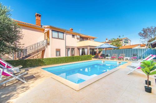 Villa Barbara by Villa Plus
