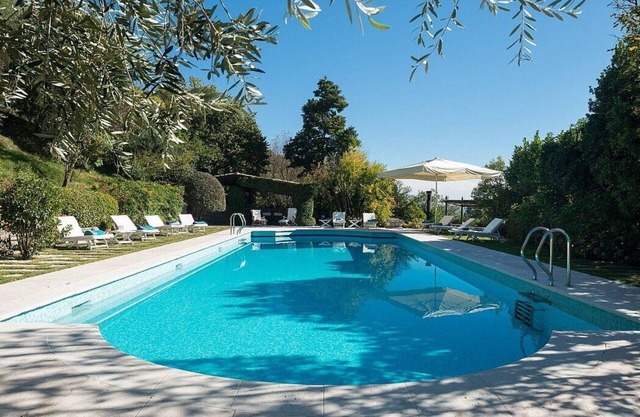 Villa Barocca: A splendid seventeenth-century three-story historical villa, with Free WI-FI.
