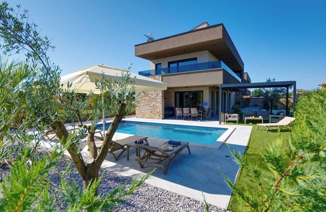 Villa Bavigo by Istrabook