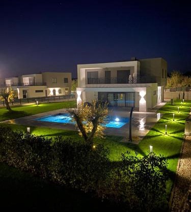 Villa BB with heated salt water pool