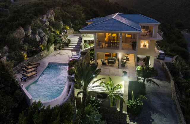 Villa Bougainvillea, 3 level Villa with elevator.