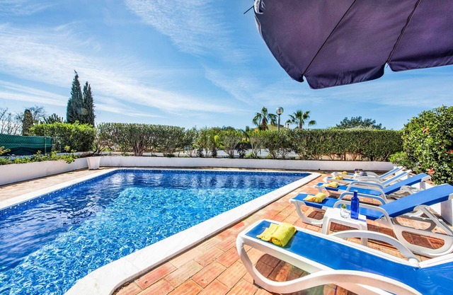 Villa Buganvilia - Three Bedroom Villa, Sleeps 6