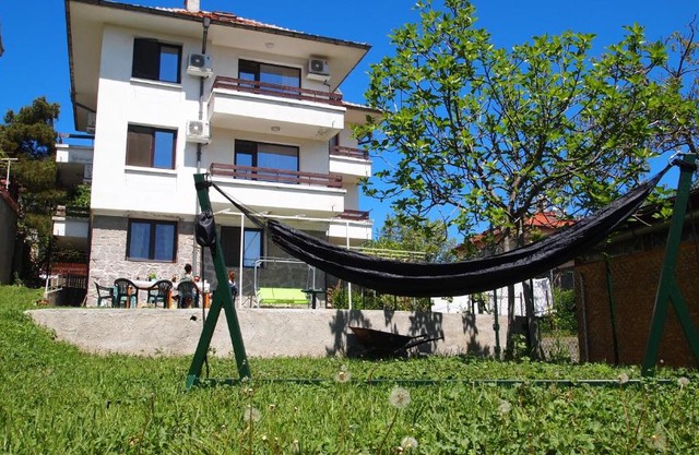 Villa Burkopolis