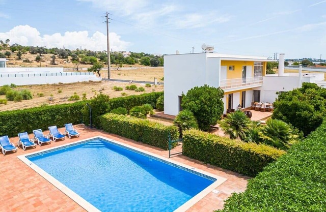 Villa Caixinha 2 - Modern villa - By Salgados beach, shops, bars, and restaurant