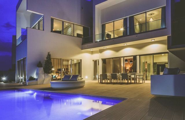 Villa Camacho XIII - Beverly Hill Style House