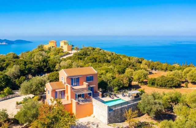 Villa Canova - Three Bedroom Villa, Sleeps 7