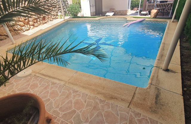 Villa - Casa del Sol! Detached villa with pool, outdoor terraces near the beach!
