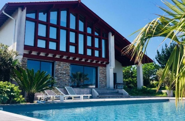 Villa Cenitz Lafitenia Resort