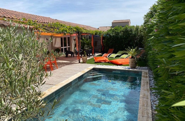 Villa Chemin du Lirac in Tavel