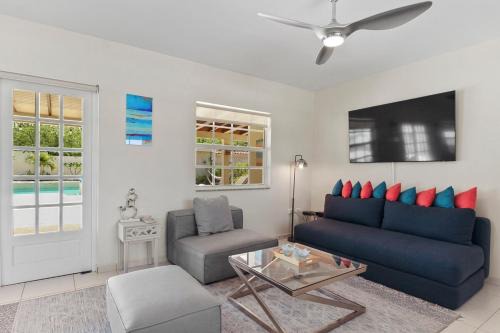 Villa con Torre by Bocobay Your Private Oasis