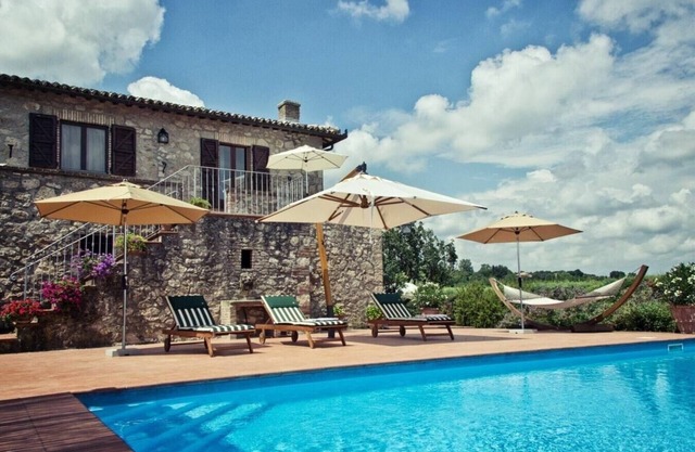 Villa Corelia - Private Umbrian villa with pool