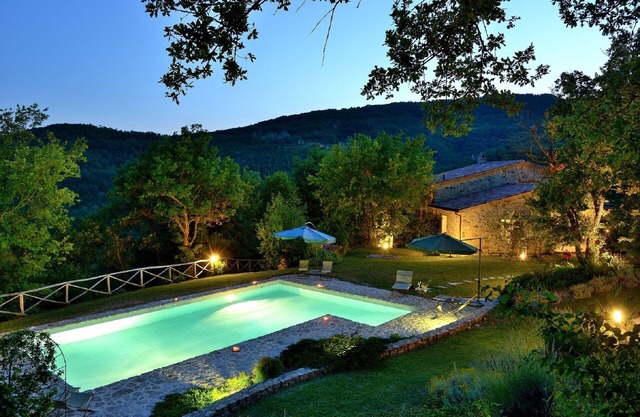 Villa Costa Piccola with private pool "amazing holiday in green heart of Italy"