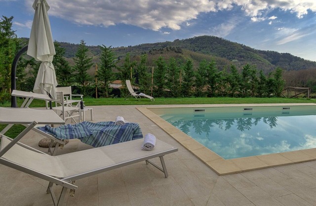 Villa Cristina modern farmhouse with Private Pool (exclusive use)