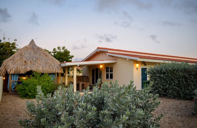 Villa Blue Mandala, quiet secure resort with a private pool!