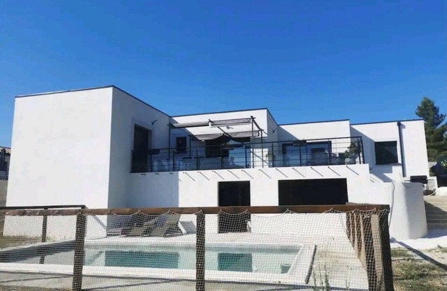 Villa d Architecte au Cœur des Vignes et à 15 min des Plages