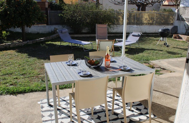 Villa d'Isa, 80 m2 house, air-conditioned, 2 bedrooms, Wi-Fi, 300 meters from the sea