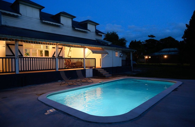 Villa de Charme - Lamentin - Piscine - 4 Chambres